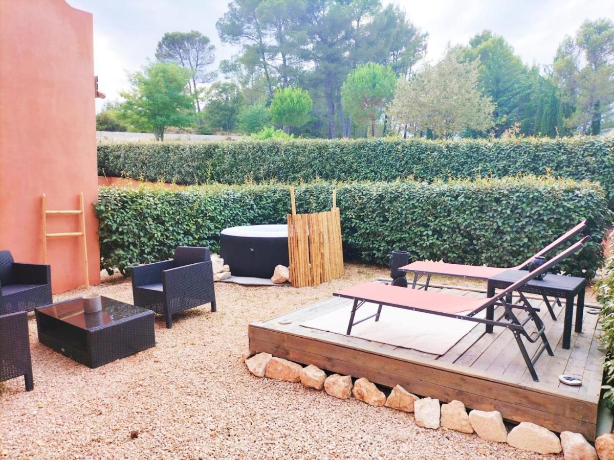 Quietude En Luberon Apartment Roussillon  Exterior photo